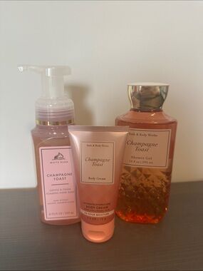 Bath & Body Works Champagne Toast Body Care Set